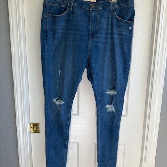 Levis Plus Size Super Skinny Jeans Womens 720 High-Rise Zip Fly Stretch Denim - Picture 2 of 3